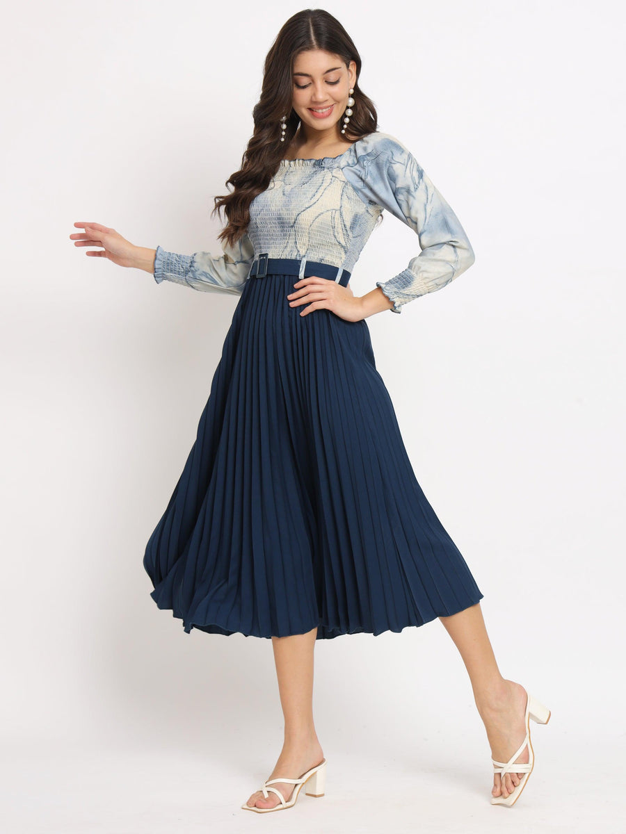Navy Blue, photo 6