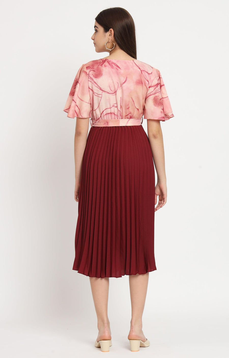 Maroon, photo 17