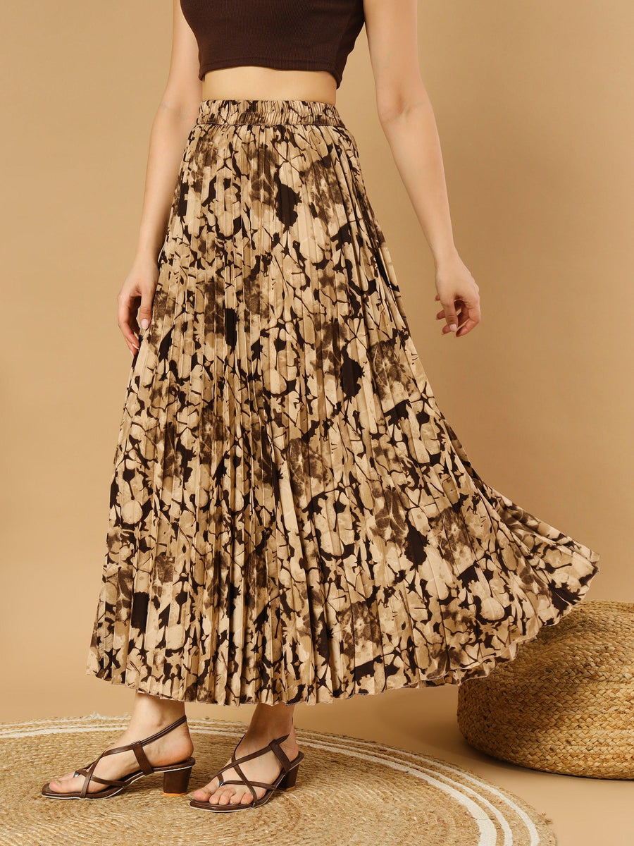 Brown, photo 1