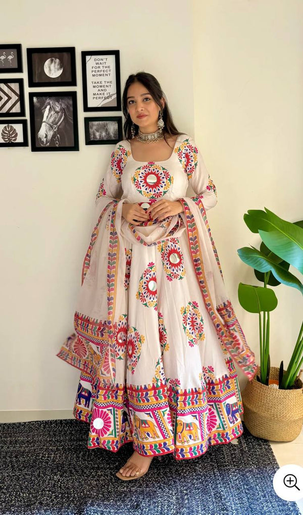 Traditional White Embroidered Anarkali Set – Festive & Wedding Wear
