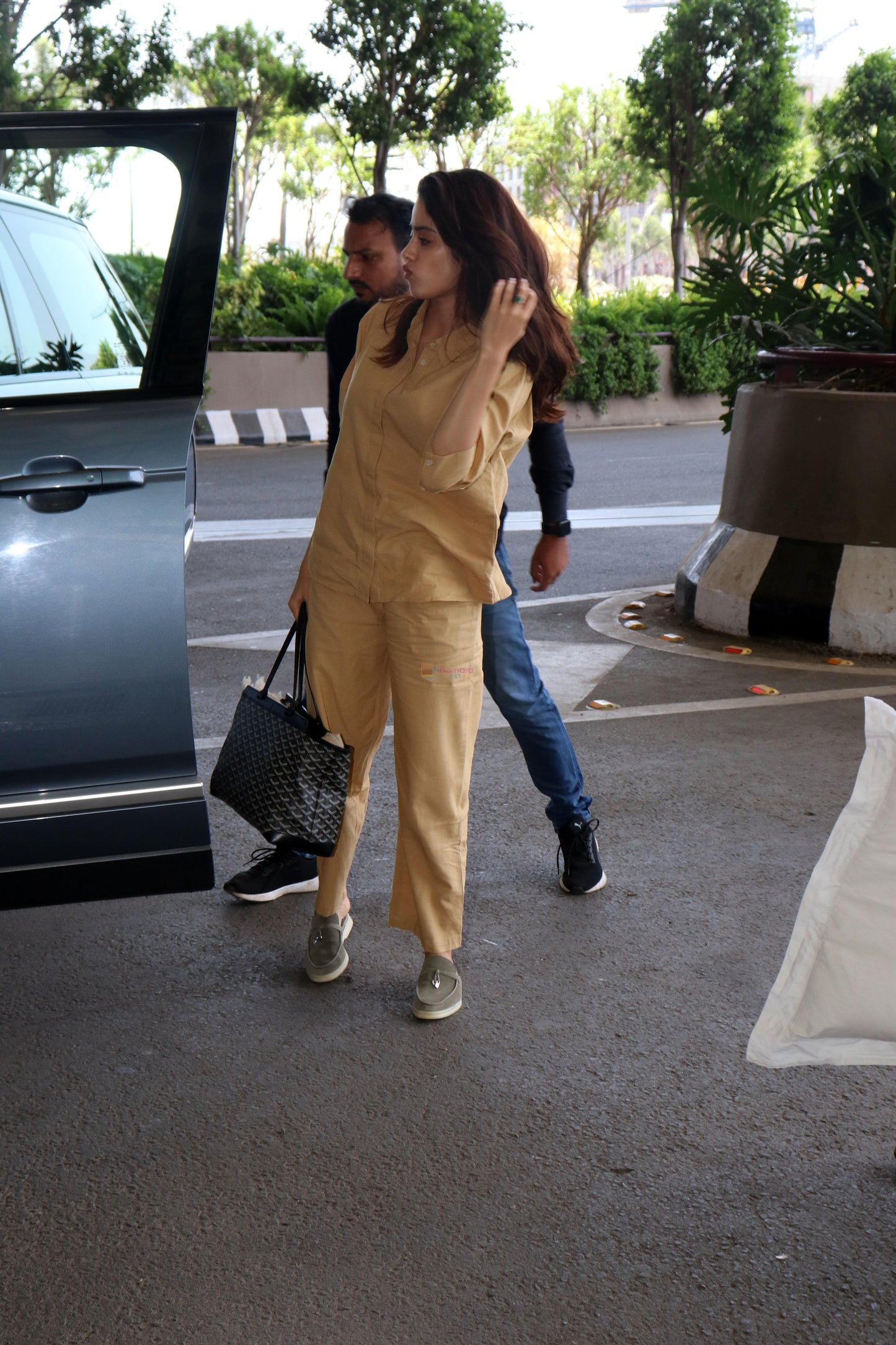 janhvi kapoor solid golden co-ord set