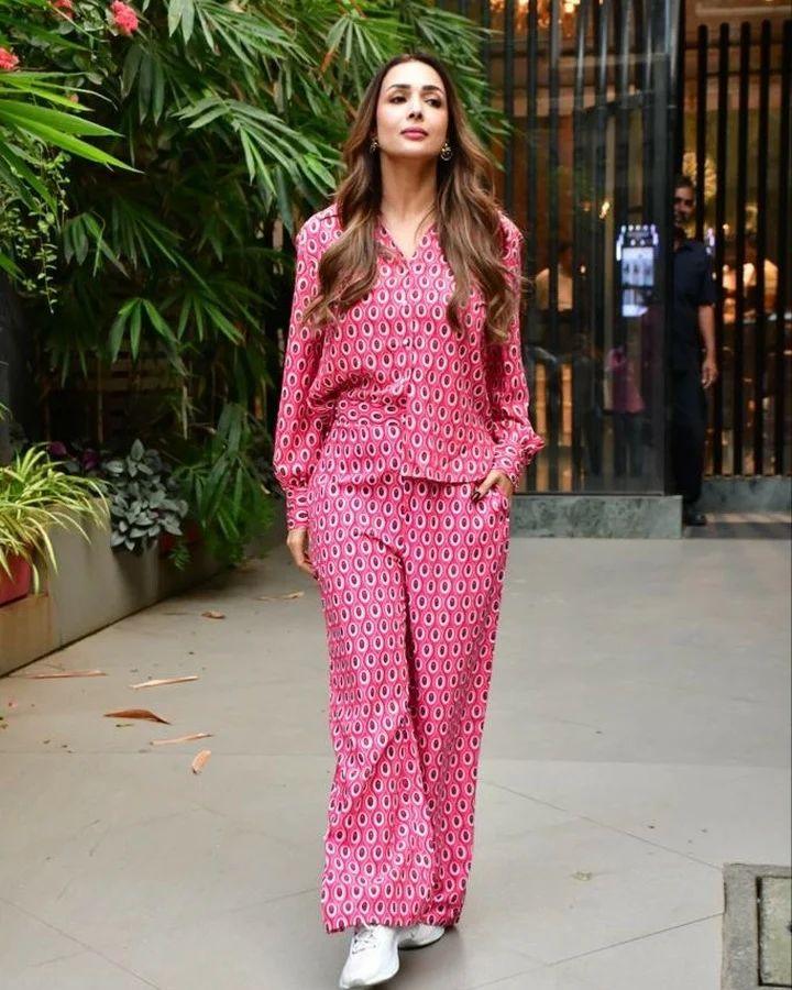 malaika arora's pink co-ord set