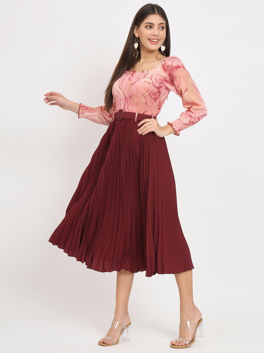 Maroon, photo 17