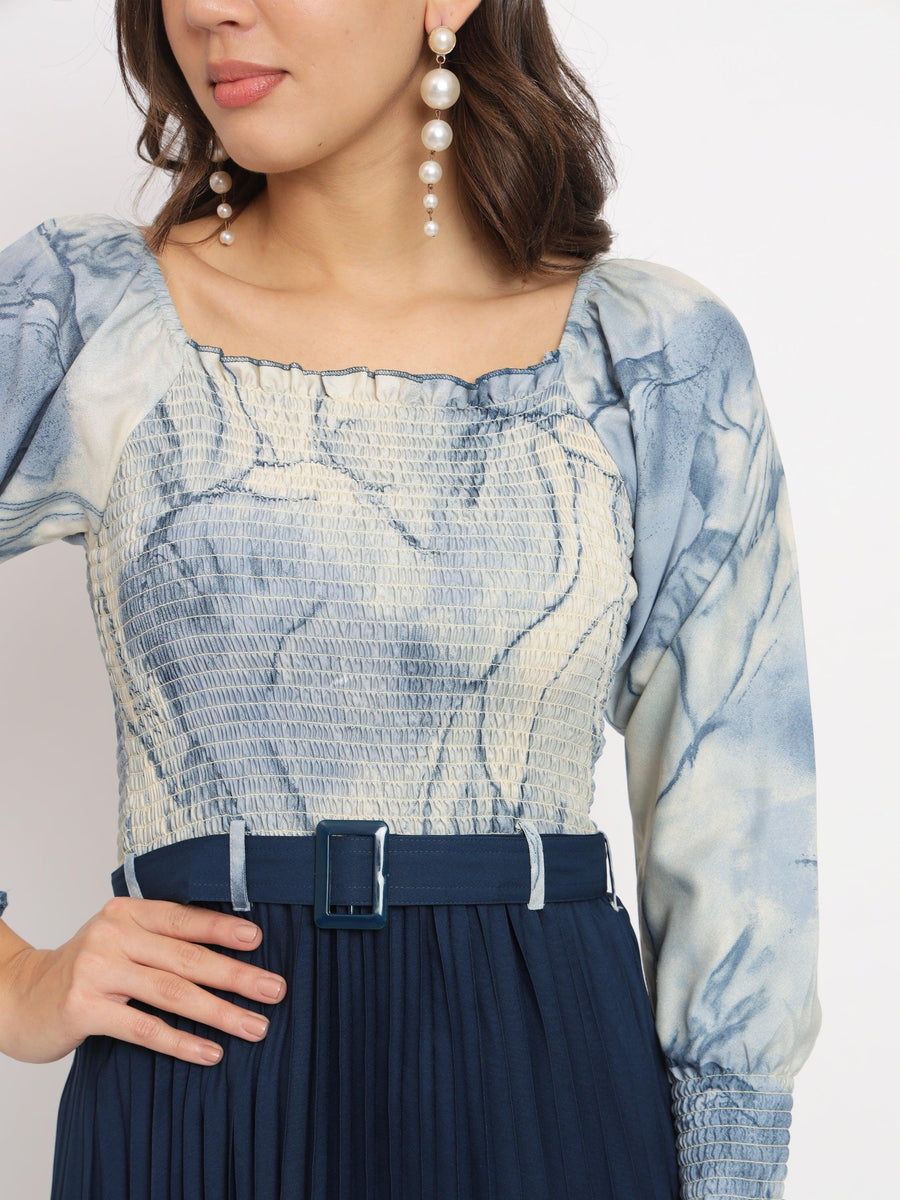 Navy Blue, photo 2