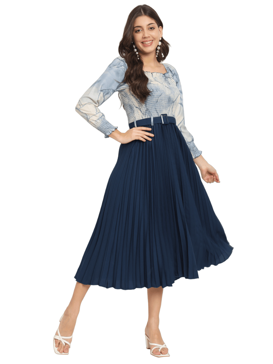 Navy Blue, photo 4