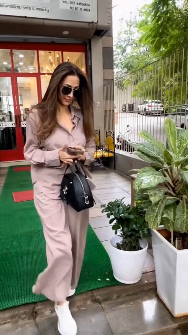 malaika arora solid peach co-ord set