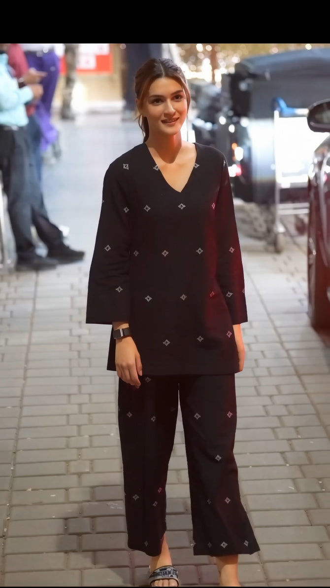 kriti sanon black star co-ord set
