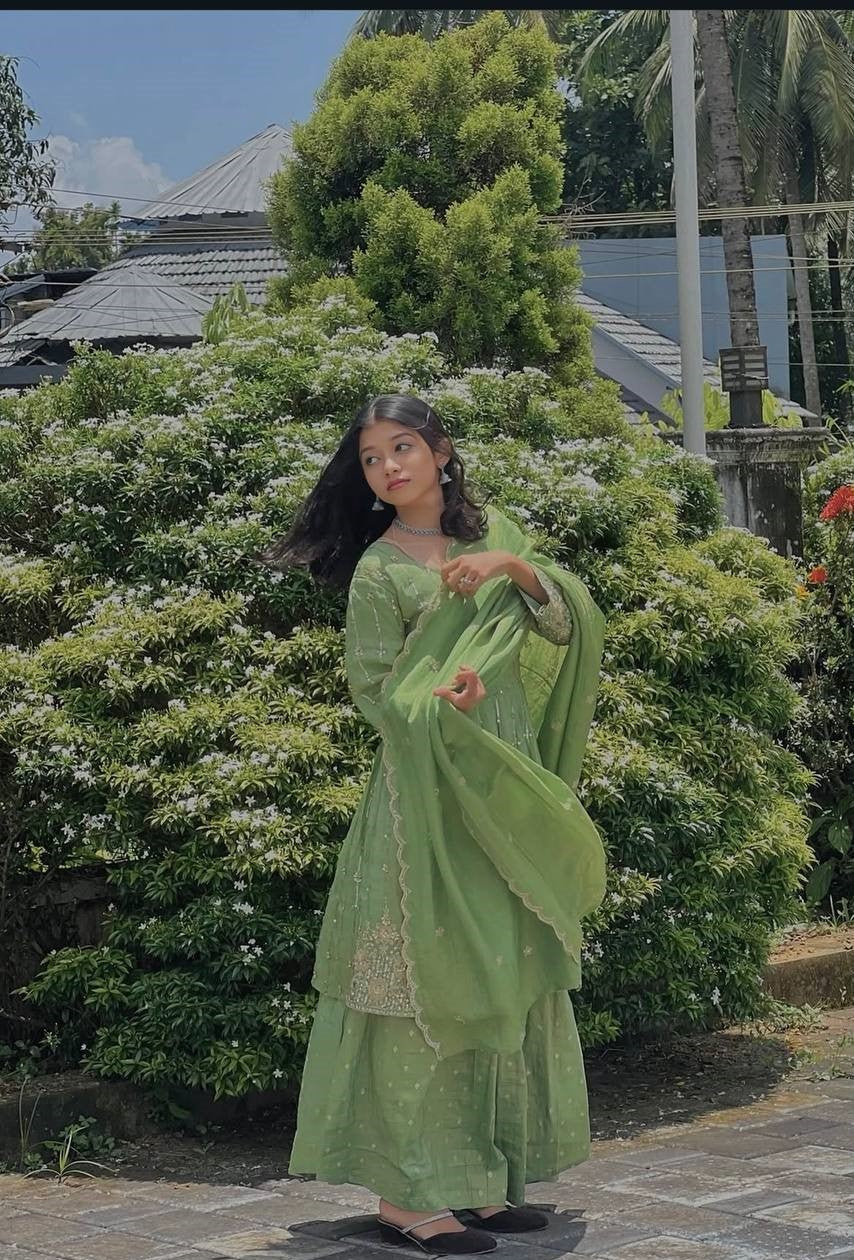 elegant handcrafted embroidery kurta set